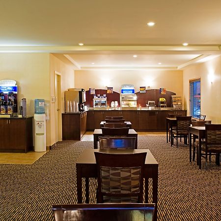 Holiday Inn Express & Suites-Regina-South By Ihg מראה חיצוני תמונה